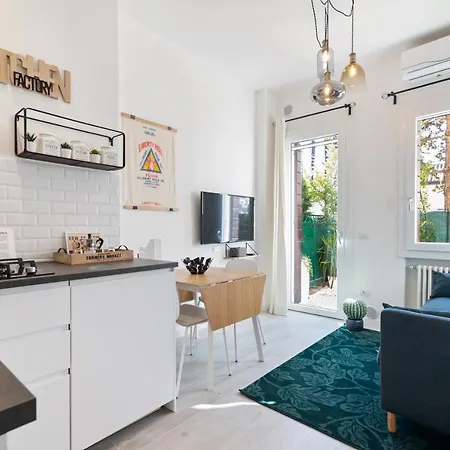 Lägenhet Guesthost - Garden Mini Flat Specola *